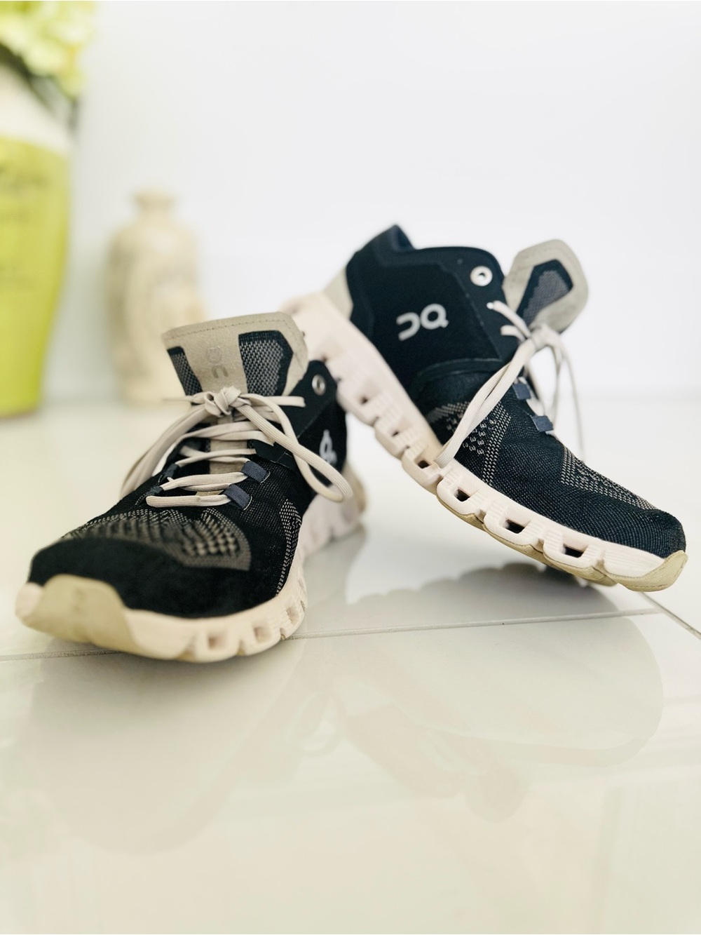 On Cloud X Black Pearl Sneakers US 7.5 Euro 38.5 UK 5.5